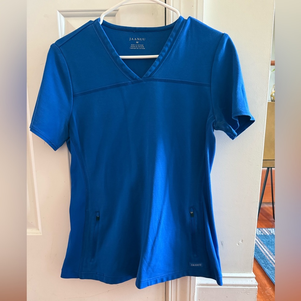 Jaanuu Women's Scrub set in Royal Blue Size M/MP